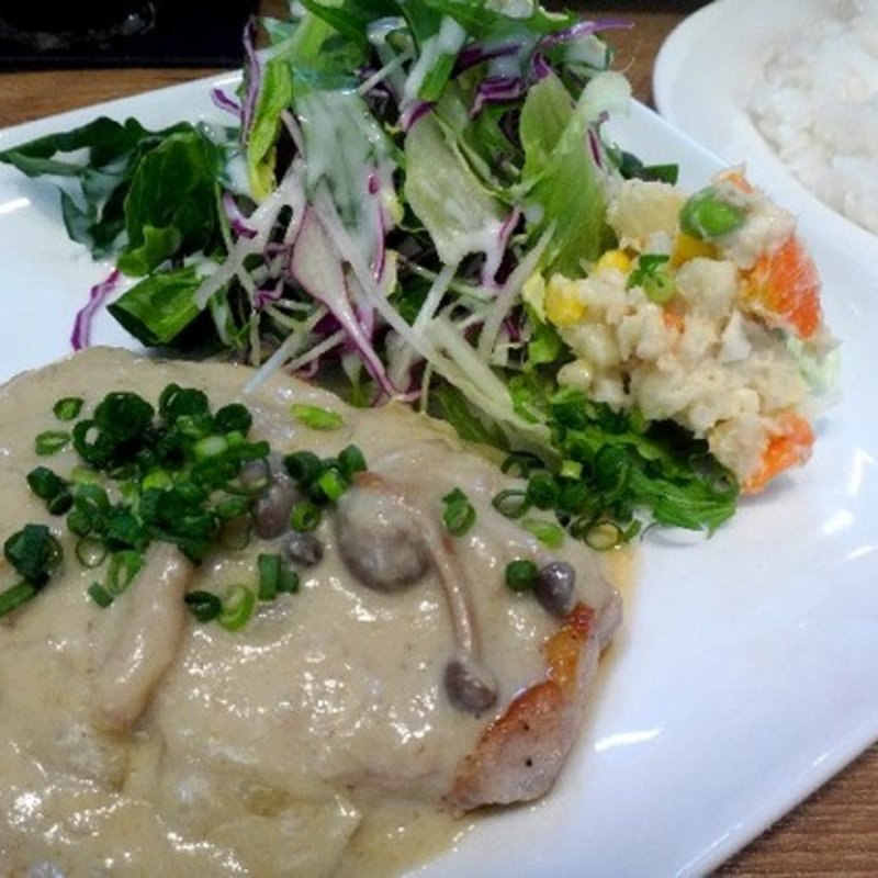 A ポークソテーグリーンカレーソースランチ(キッチン ラフト)