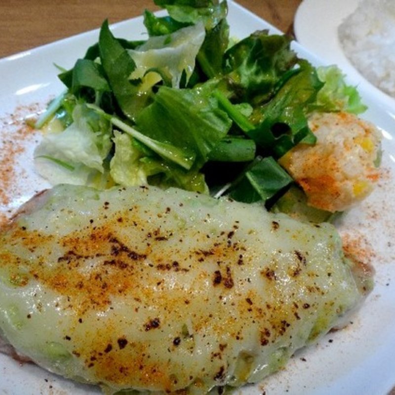 豚ロースソテー　アボガトチーズ(キッチン ラフト)