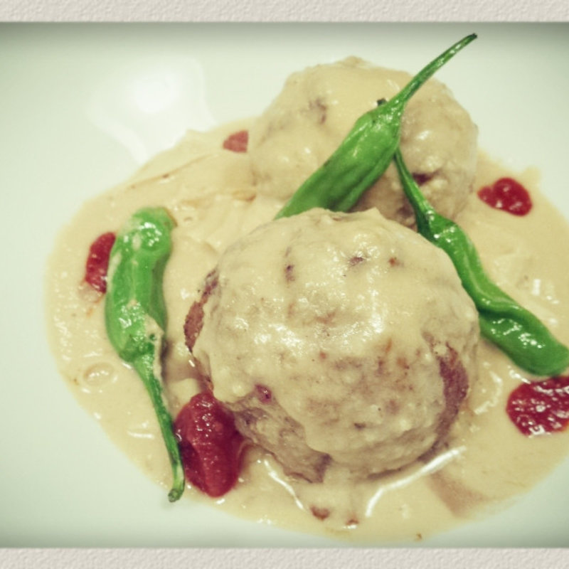 担々麺風ﾊﾝﾊﾞｰｸﾞ(キッチンツナグ （kitchen tsunagu）)