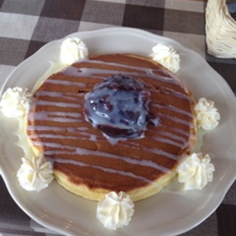 小倉練乳ミルクパンケーキ(きつねとはちみつ)