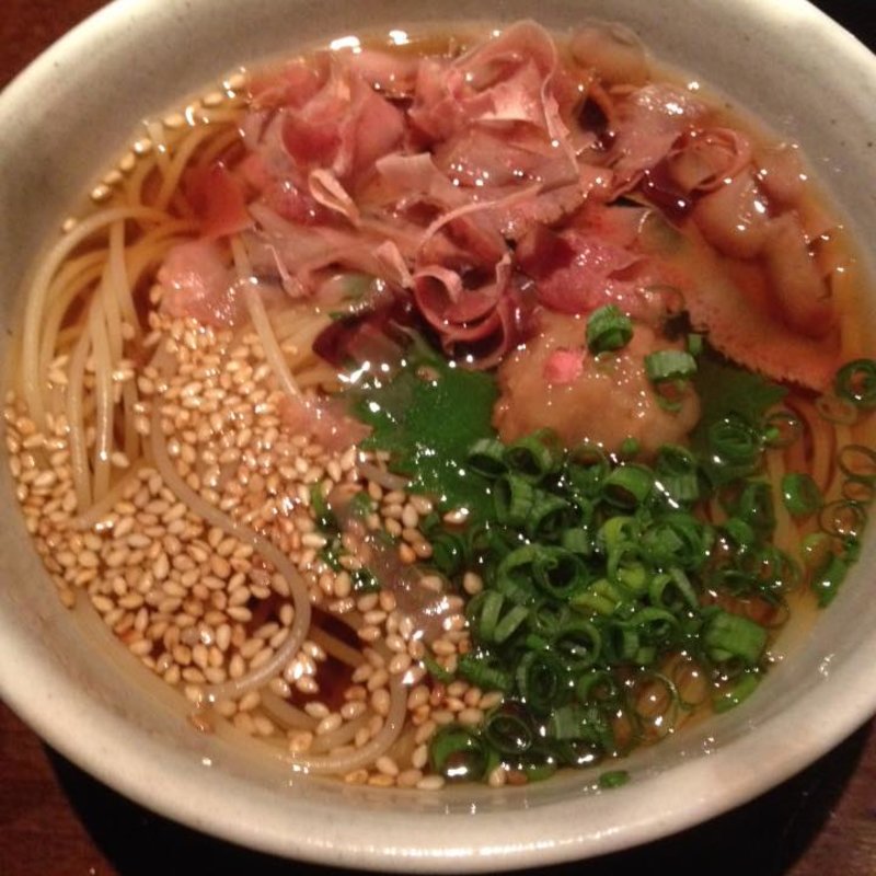 〆の定番『梅らーめん』(キャーヴ ドゥ ギャマン エ ハナレ （Cave de Gamin et Hanare）)