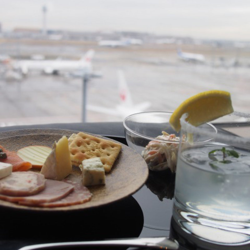 お酒のツマミ(キャセイパシフィックラウンジ )