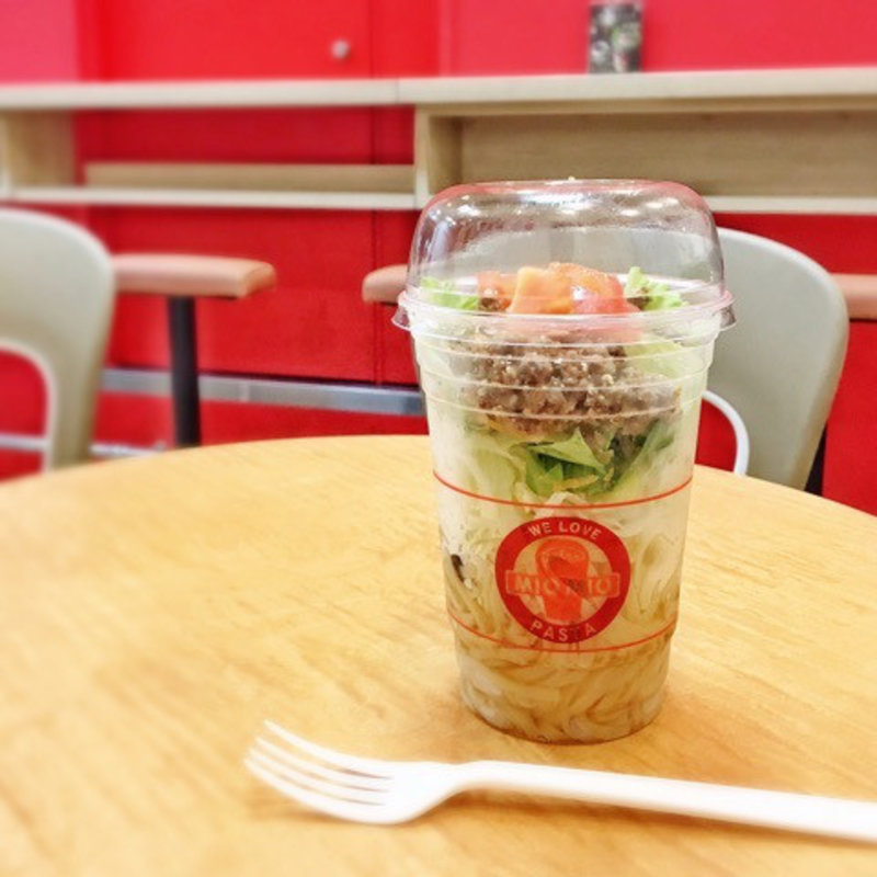 ピリ辛ひき肉とさくさくポテトのサラダパスタ(PIETRO MIOMIO 天神地下街店)