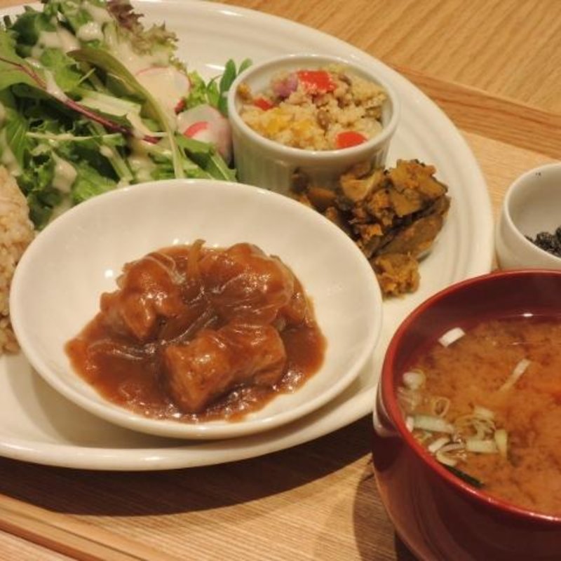 プレートランチ(キュイジーヌ・エ・サンテ・リマ （Cuisine et Sante LIMA）)