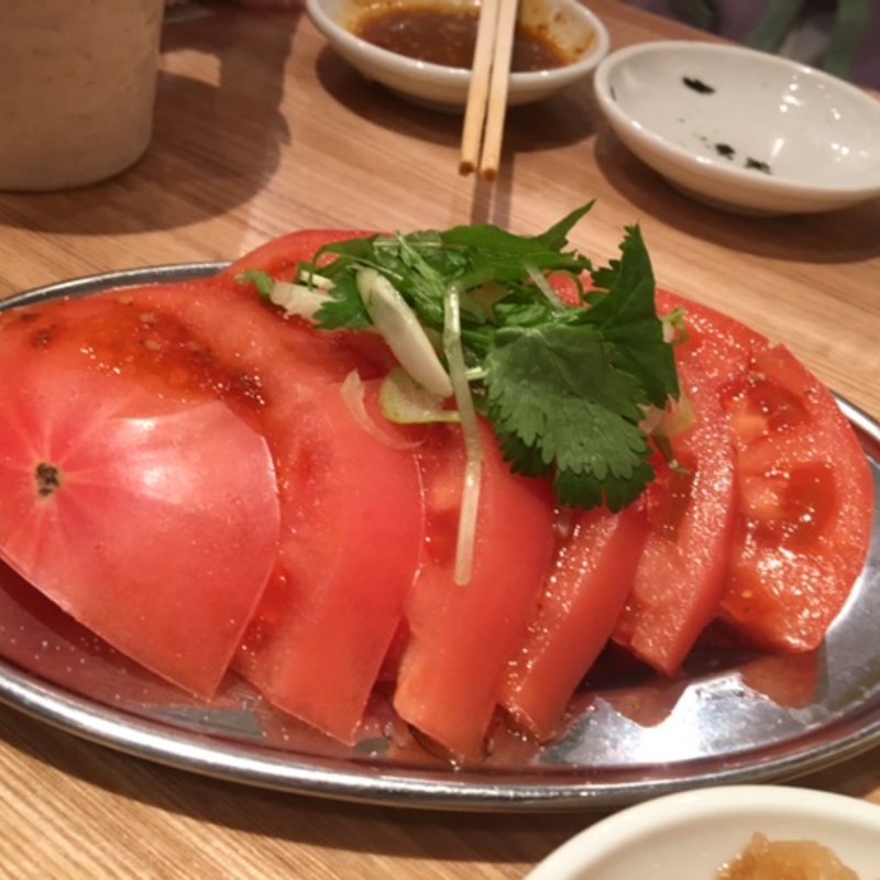 冷やしトマト(ぎょうざいってん神田本店)