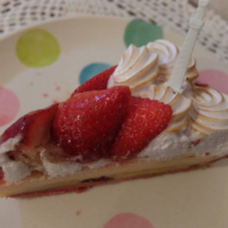 イチゴとベルガモットクリームのタルト(キルフェボン)