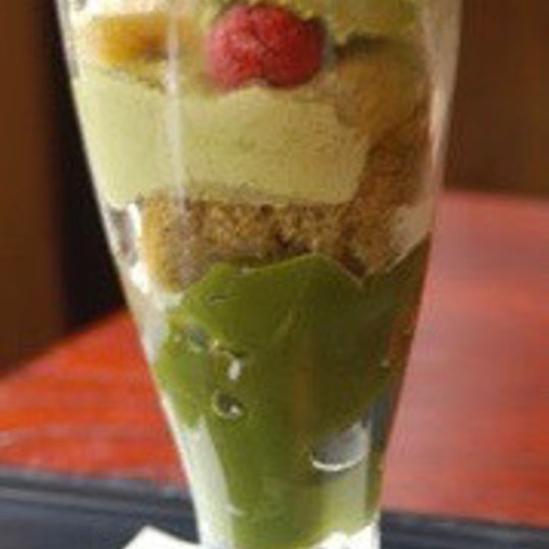 抹茶わらび餅パフェ(ぎをん小森)