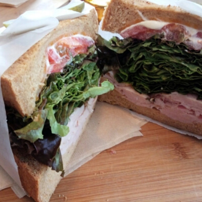 八幡通りｻﾝﾄﾞ(キングジョージ （KING GEORGE）)