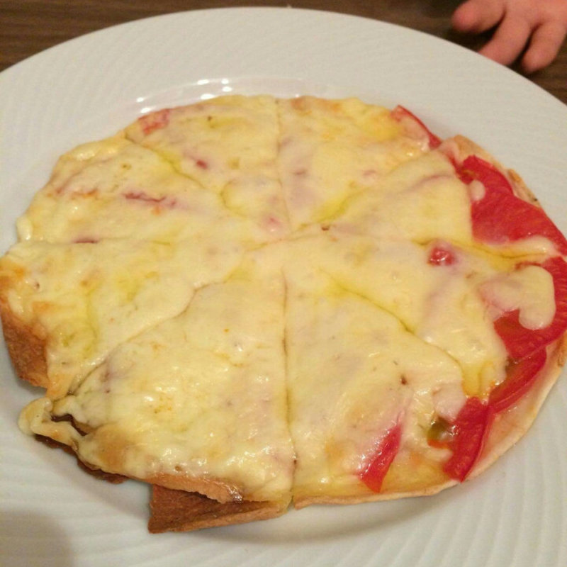 フレッシュトマトのミニピザ(クードクール （coup de coeur）)