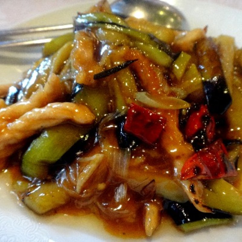 茄子と豚肉の唐辛子炒め(クーリン)