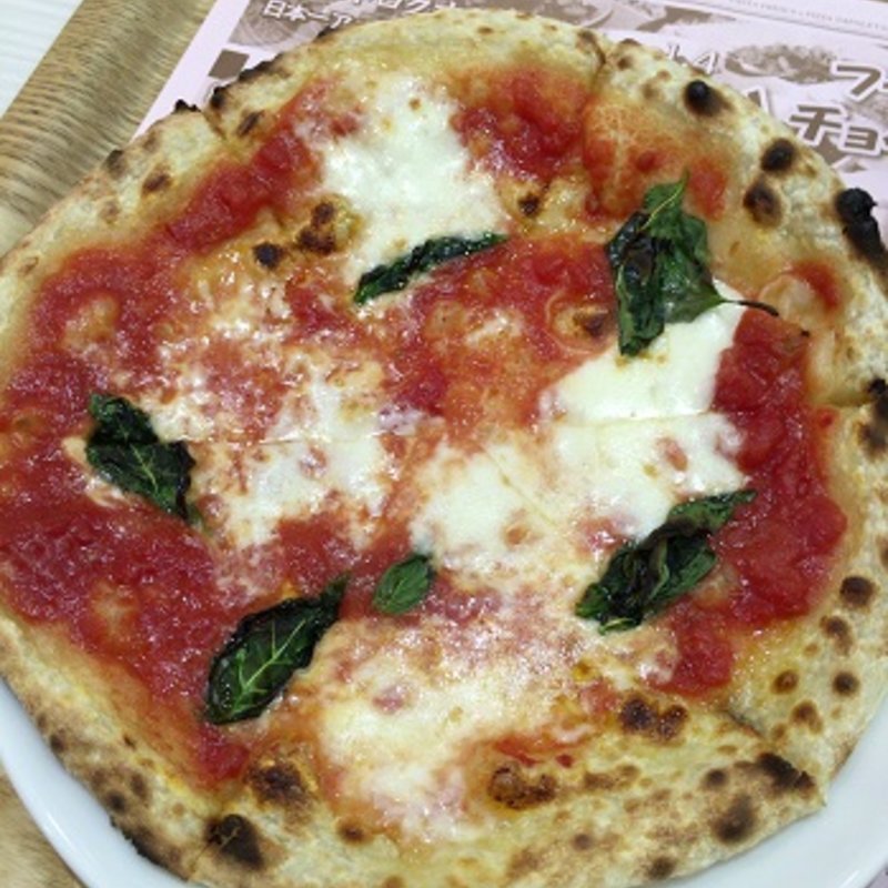 燻製チーズのマルゲリータ(クアットロ クオーリ )