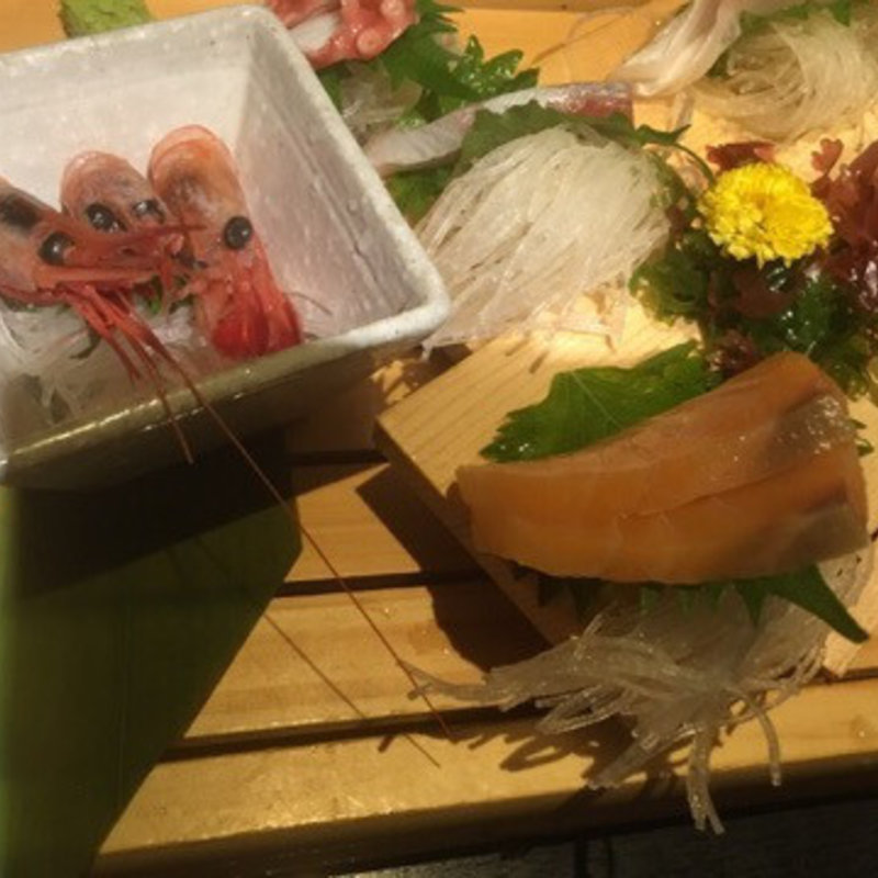 《おすすめ！》刺身五点盛り合わせ(くいもの屋 わん 六本木店 )