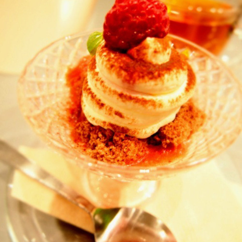 苺ルバーブティラミス(クックコープカフェ アトレ川崎店 （COOK COOP CAFE）)