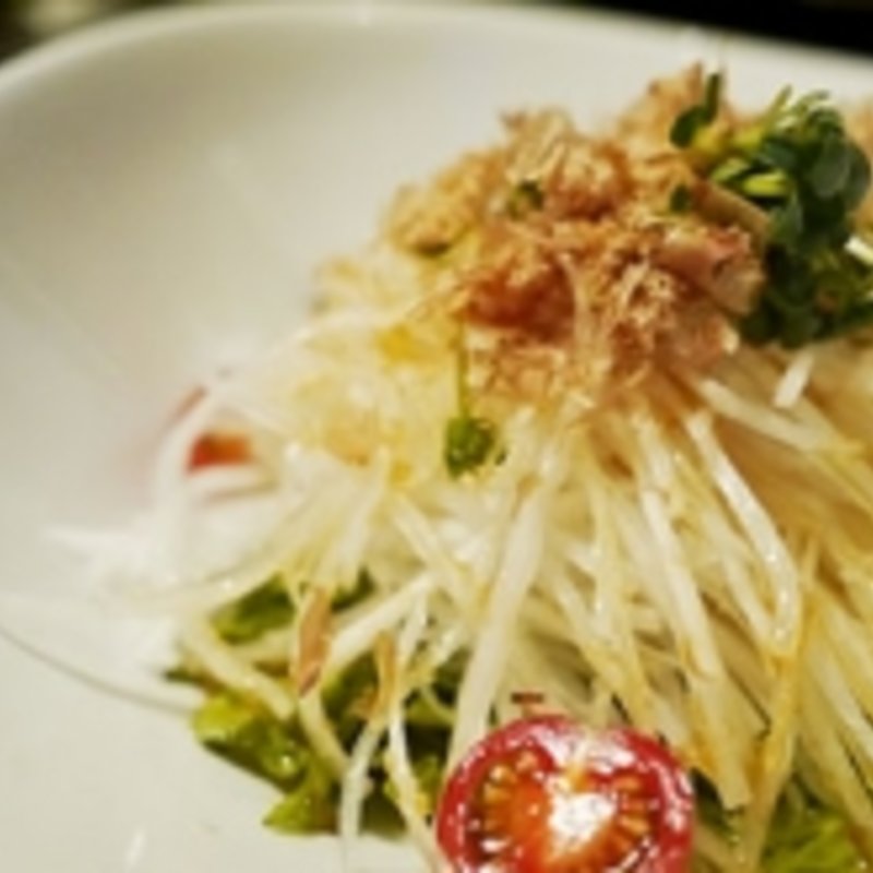 ◆シャキシャキ大根サラダ(くら 江坂豚舎 )