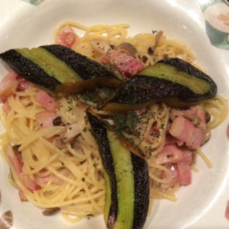 茄子・しめじ・ベーコンのパスタ(グラッチェ （Grazie）)