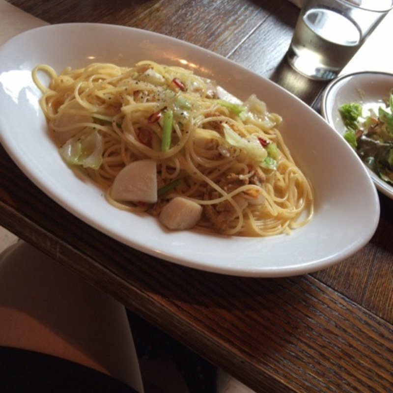 キャベツと帆立のペペロンチーノ(GRIP TAVERN)