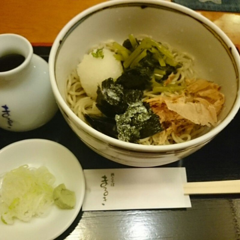 〔ハンバーグ＆サラダ＆ライス〕の〈Aセット〉に〔コーンスープ〕をプラスした【Bセット】(グリュスゴット （Gruss Gott）)