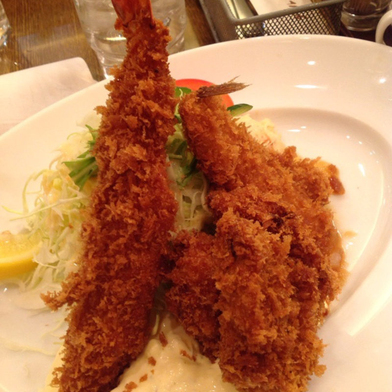 牡蠣フライと白身フライとエビフライ(グリル 北斗星)