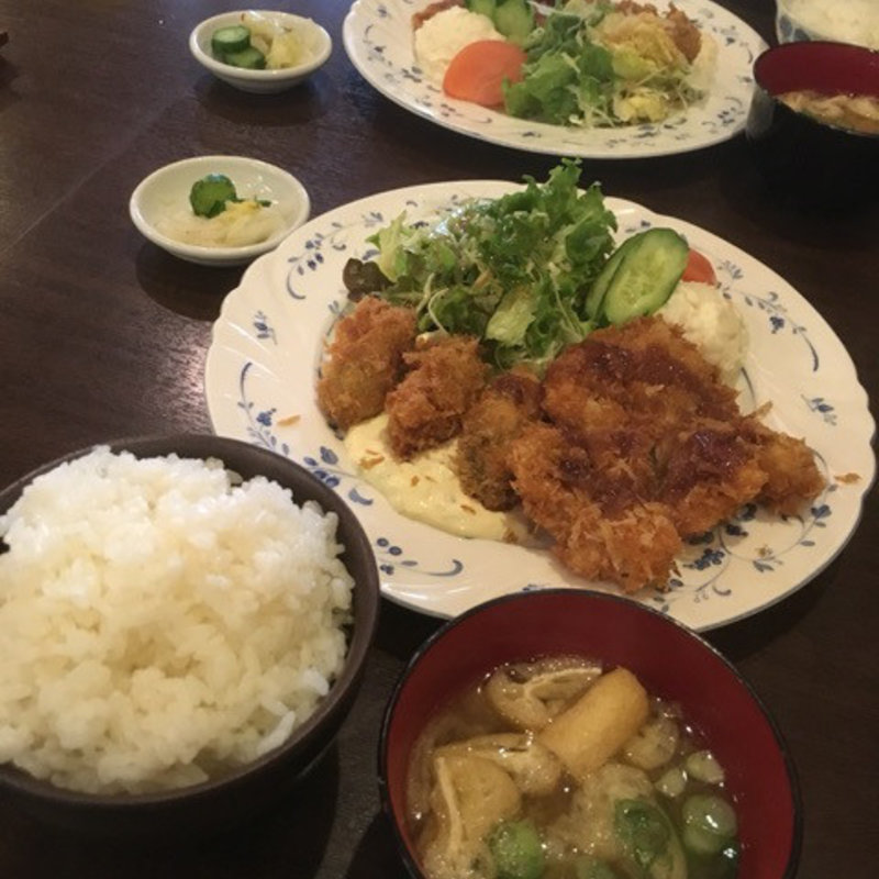 豚ヒレカツ＆カキ天ぷら(ぐりる池田)