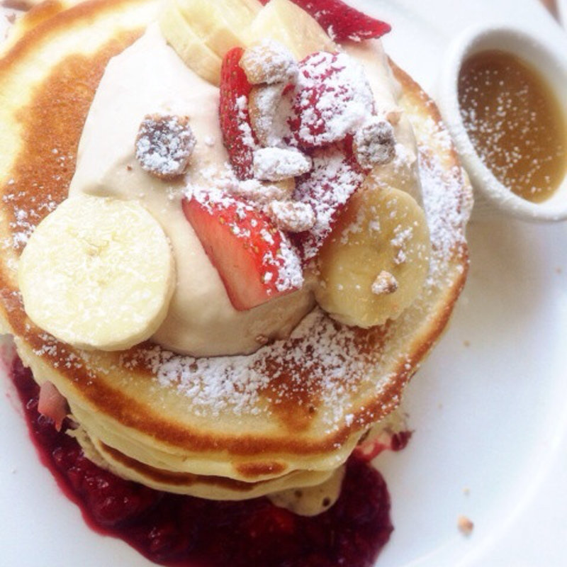 パンケーキ（バナナやベリーなどMIXフルーツ）(クリントン・ストリート・ベイキング・カンパニー （CLINTON ST. BAKING COMPANY & RESTAURANT）)
