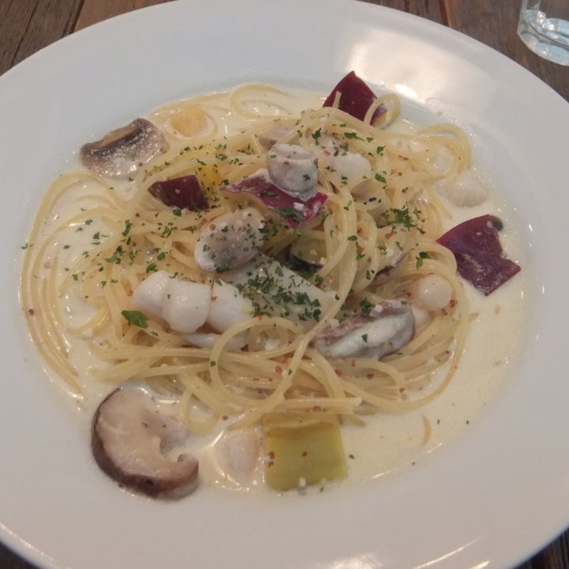 さつまいもとベビーホタテきのこの粒マスタードクリームスパゲッティ(クルクル アトレヴィ巣鴨店 （curu curu）)