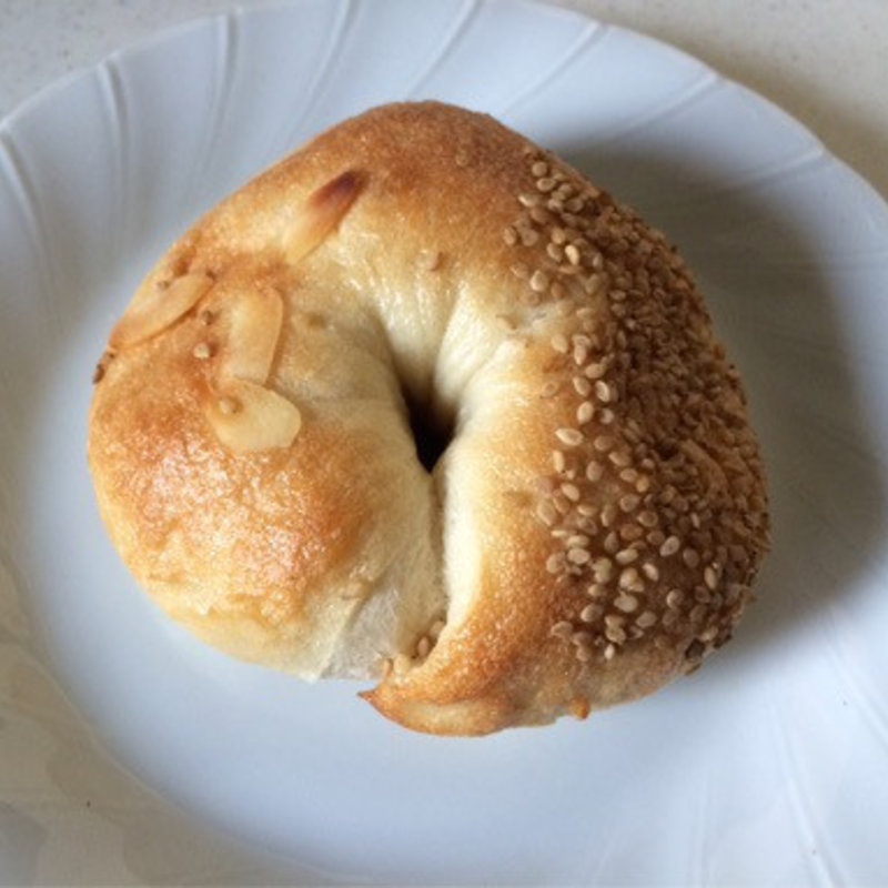 瀬戸内レモンあんクリームチーズ(ぐるぐるべーぐる)