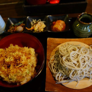 海鮮かき揚げ丼と蕎麦のセット(くるみ庵 )