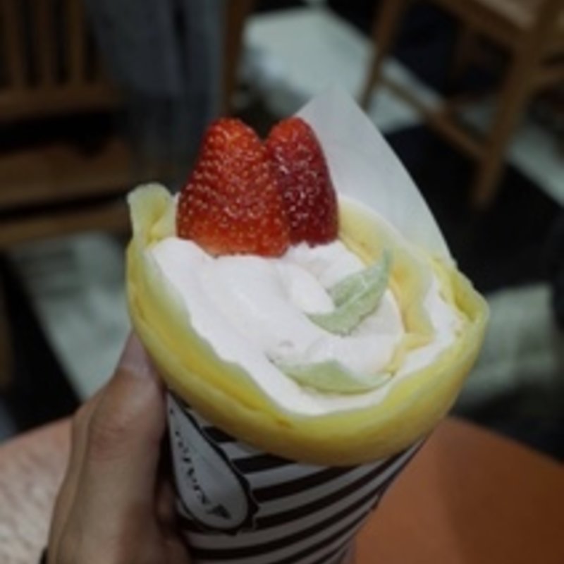 いちご桜もちクリーム(クレーパーズ )