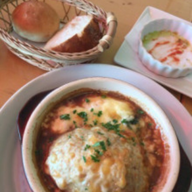 チーズ煮込みハンバーグ(グローウェルカフェ)