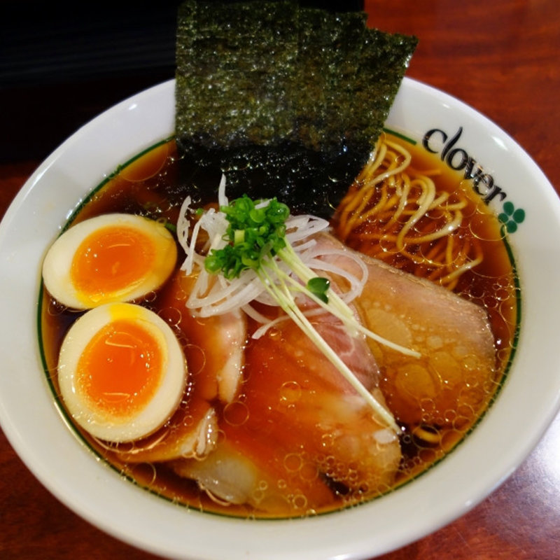 醤油らあめん（特製）(らあめんclover)