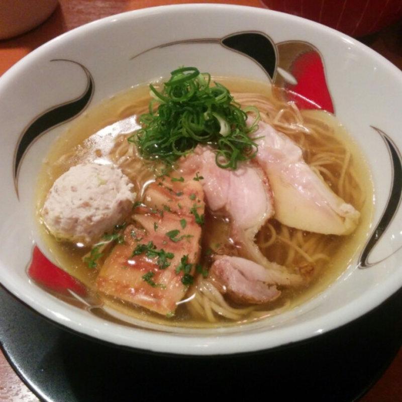 軍鶏塩そば(くろ㐂゛ （クロギ）)