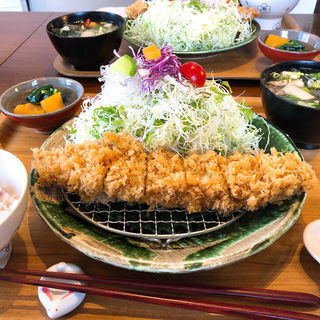 サクサクとんかつのセット ぽくぽく の口コミ一覧 おいしい一皿が集まるグルメコミュニティサービス Sarah