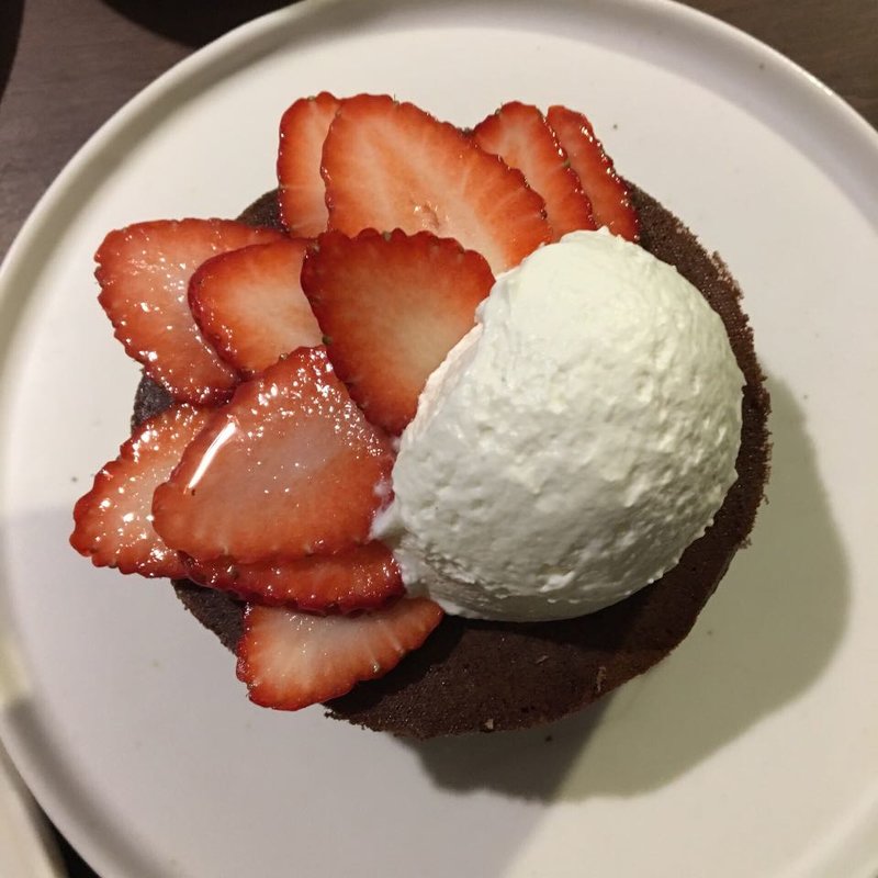 唐津産さちのか苺 ③ココアチョコの黒(雪ノ下梅田本店)