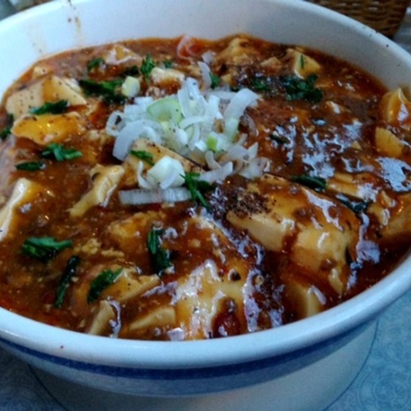 マーボー豆腐丼(コーボカルド （Covo Caldo）)