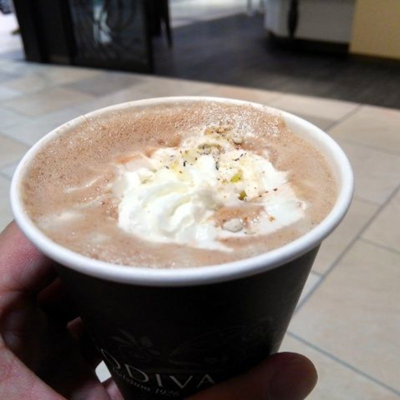 ミルクチョコレート プラリネトリュフ(ゴディバ ららぽーと海老名)