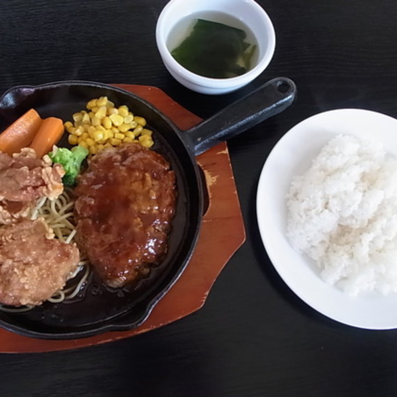 唐揚げハンバーグランチ(こばやし亭 )