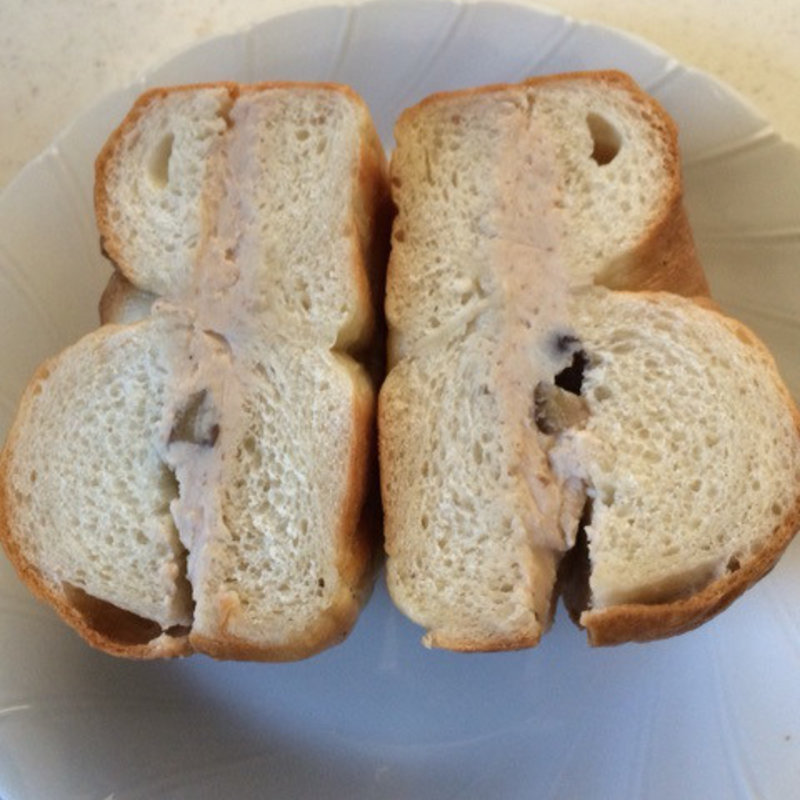 マロンクリームチーズサンド(コハルベーグル)