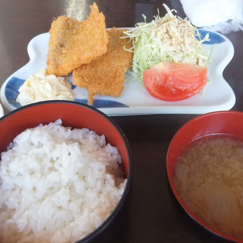 今週の魚定食(ごはん処ゆう )