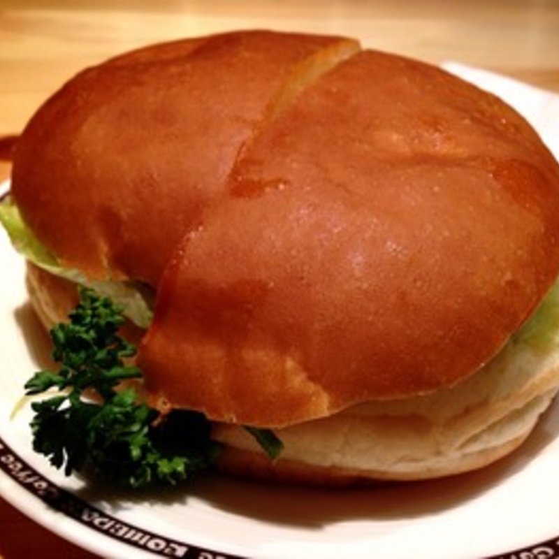 ハンバーガー(コメダ珈琲店)