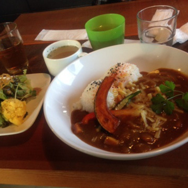 日替わりランチ（手作りカレープレート）(ゴルディロックス)