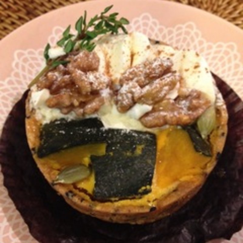 かぼちゃと黒ごまタルト(ゴントラン シェリエ 渋谷店 （GONTRAN CHERRIER）)