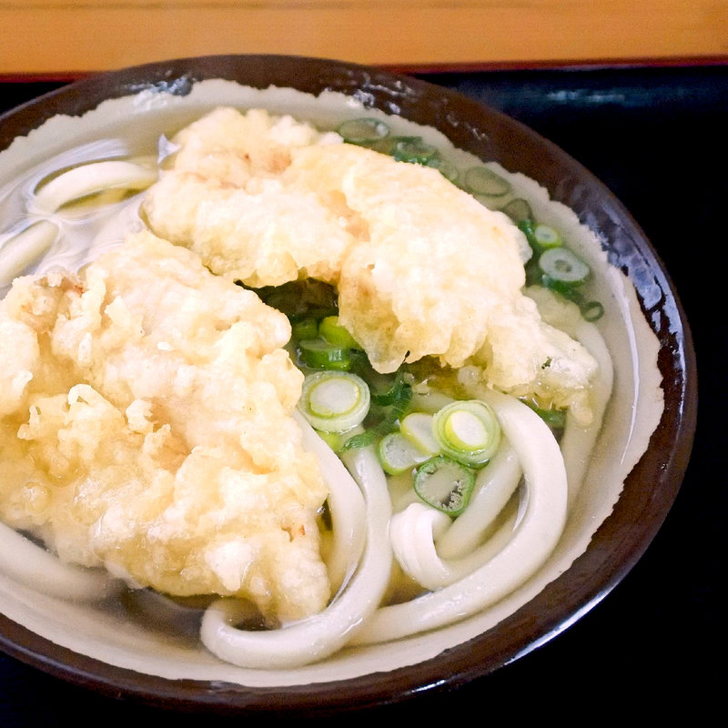 とり天うどん（かけ+とり天）(のぶや)