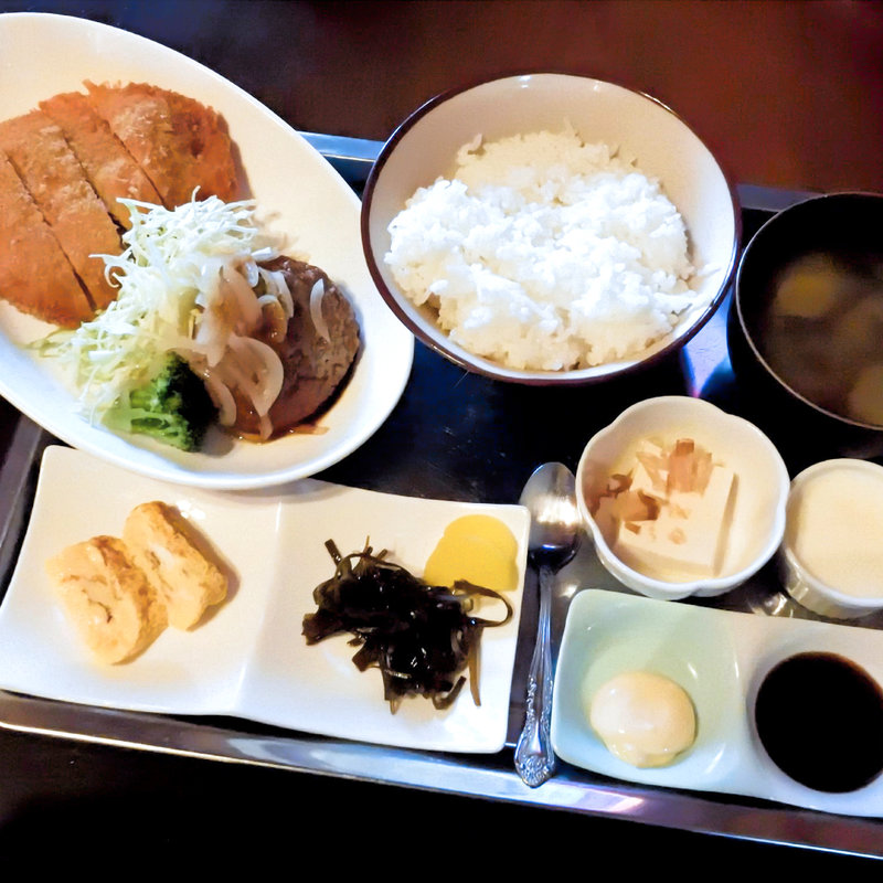 2品チョイスの定食(絆食堂)