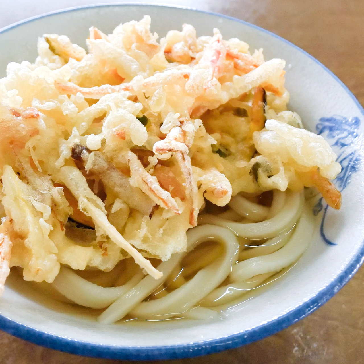 丸亀市で食べられるかき揚げうどん人気2選 Sarah サラ