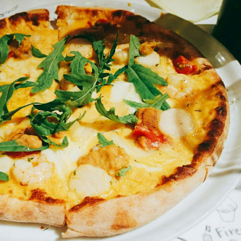 シーフードのピザ(サンタ・アンジェロ)