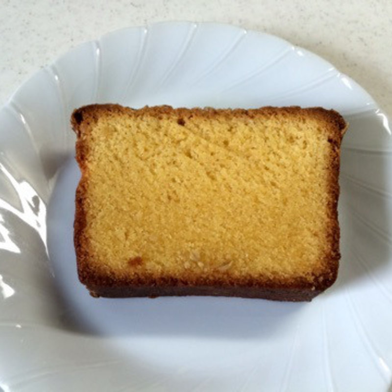 コーンミールアーモンドブレッド(サンデーベイクショップ)