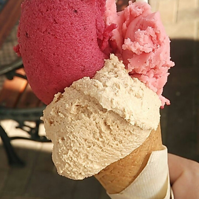 アッサム&森の果実&いちごソルべ(ジェラテリア 伊澤いちご園 )