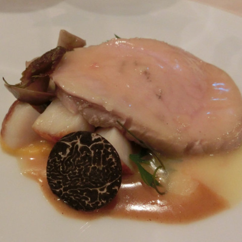 コース（メイン・仔牛）(Stesso e Magari-CHIC (CHIC peut-etre))