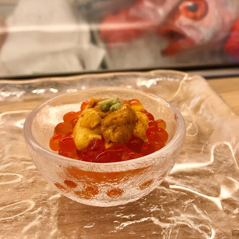 うにといくらの小鉢(鮨割烹 やま中)