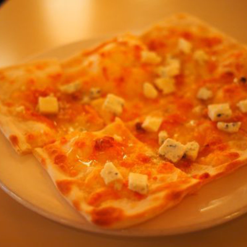 Bランチ　スープ、グリーンサラダ、ピザ(シナモ （sinamo）)